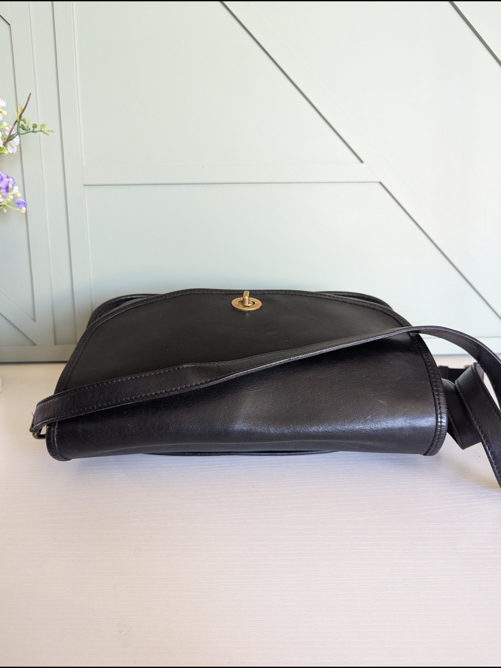 Coach Vintage Black Leather Crossbody with Gold Turn-Lock - Picture 7 of 13